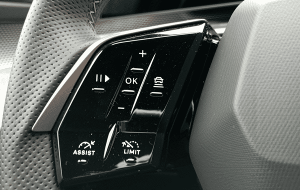 peugeot-5008-hybrid-145ch-gt-e-dcs6 - 1035304713