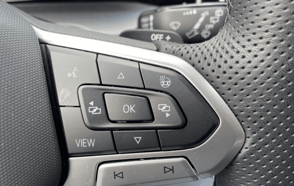 volkswagen-golf-viii-2-0-tdi-150ch-r-line-dsg7 - 1035524713