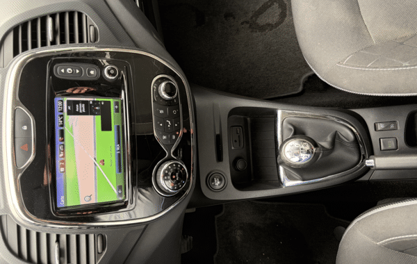 renault-captur-1-5-dci-90ch-stop-start-energy-intens-eco2 - 1036334713