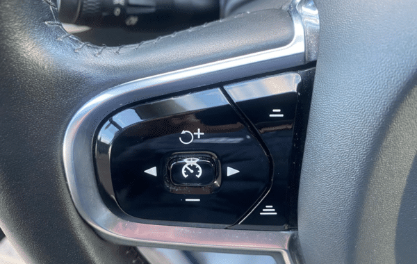 volvo-xc60-t8-awd-recharge-303-87ch-inscription-luxe-geartronic - 1038954713