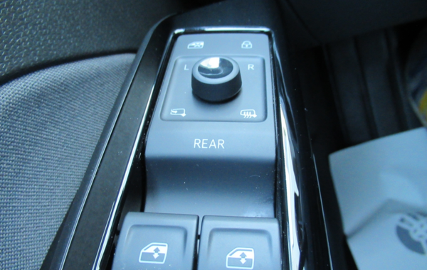 volkswagen-id-3-45-kwh-150ch-pure-performance - 592744713