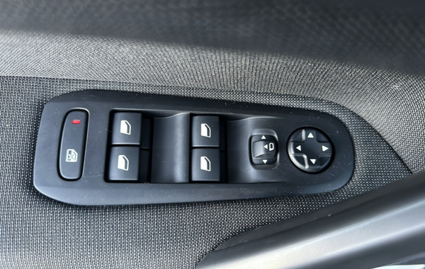 peugeot-308-1-2-puretech-130ch-s-s-allure-pack-eat8 - 619534713