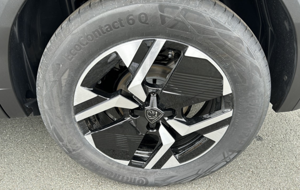 peugeot-2008-1-2-puretech-130ch-s-s-allure-eat8 - 699514713