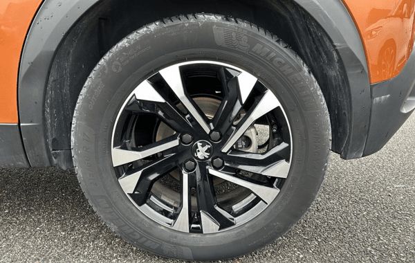 peugeot-2008-e-2008-136ch-allure-pack - 707754713