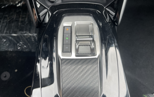 peugeot-2008-1-2-puretech-130ch-s-s-gt-eat8 - 709504713