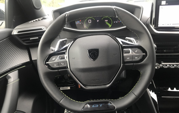 peugeot-2008-1-2-puretech-130ch-s-s-gt-eat8 - 709514713