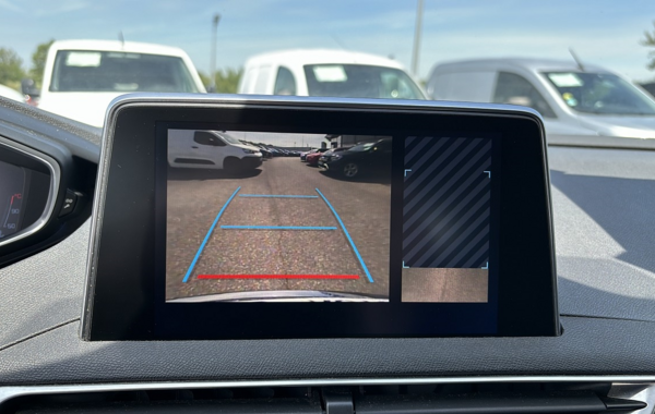 peugeot-3008-1-2-puretech-130ch-allure-s-s-eat6 - 711034713