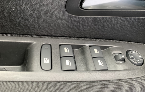 peugeot-208-1-2-puretech-75ch-s-s-active - 719424713