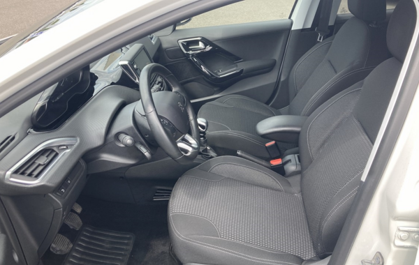 peugeot-208-1-2-puretech-110ch-e6-c-allure-business-s-s-5p - 744944713