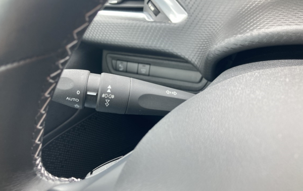 peugeot-208-1-2-puretech-110ch-e6-c-allure-business-s-s-5p - 744944713