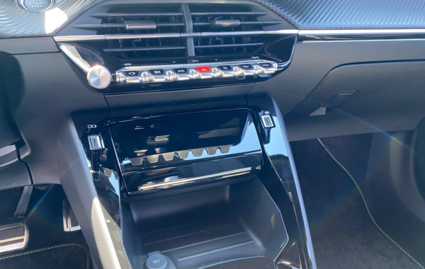 peugeot-2008-1-2-puretech-130ch-s-s-gt-eat8 - 752044713