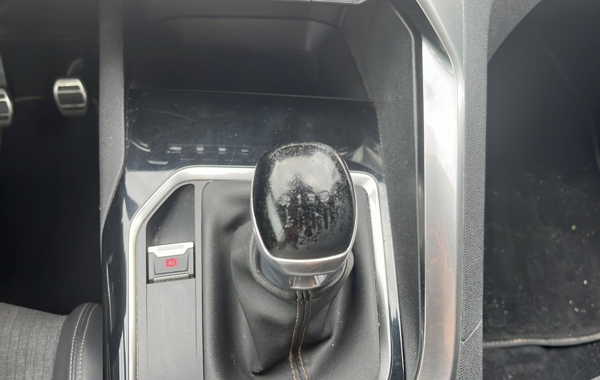 peugeot-3008-1-2-puretech-130ch-gt-line-s-s - 754234713
