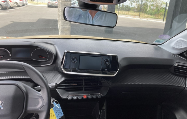 peugeot-208-1-2-puretech-75ch-s-s-like - 756054713