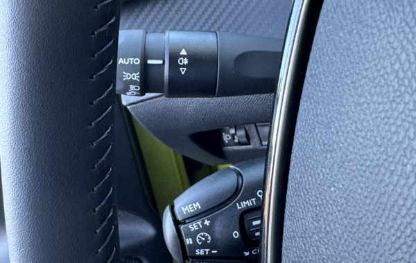 peugeot-208-1-2-puretech-75ch-s-s-active - 756244713