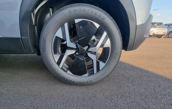 peugeot-2008-1-2-puretech-100ch-s-s-allure - 757454713