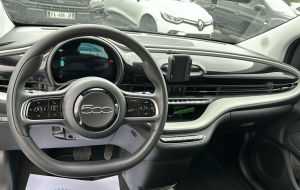 fiat-500-e-95ch-action - 763264713