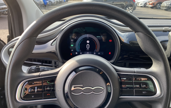 fiat-500-e-95ch-action - 773854713