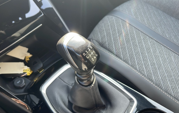 peugeot-2008-1-2-puretech-100ch-s-s-allure - 777544713