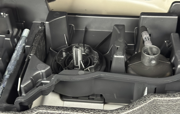 peugeot-2008-1-2-puretech-130ch-s-s-gt-eat8 - 789864713