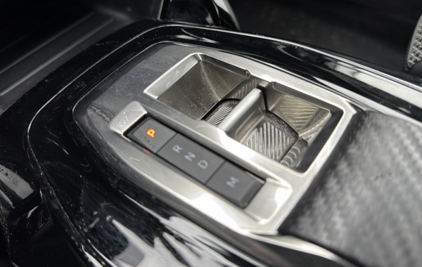 peugeot-2008-1-2-puretech-130ch-s-s-gt-eat8 - 789864713
