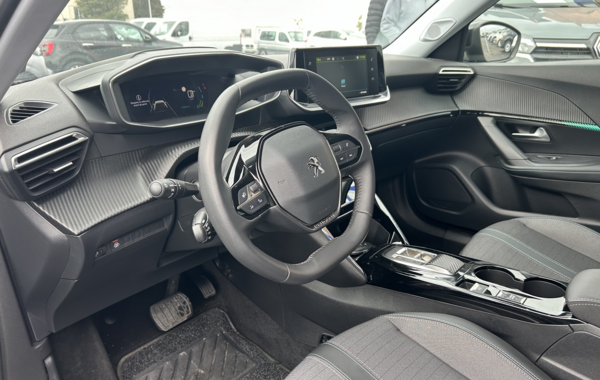 peugeot-2008-e-2008-136ch-allure-pack - 812564713