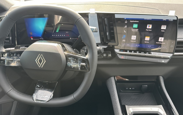 renault-austral-1-3-tce-mild-hybrid-160ch-evolution-auto-24 - 823864713