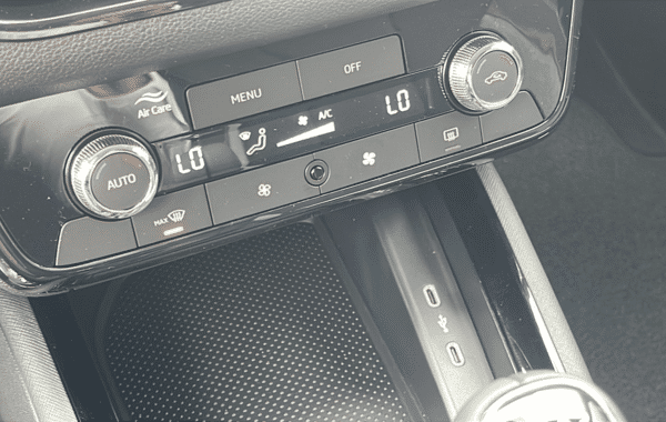 skoda-kamiq-1-0-tsi-evo-2-95ch-selection - 824134713
