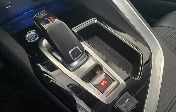 peugeot-3008-1-2-puretech-130ch-e6-c-allure-business-s-s-eat8 - 825494713