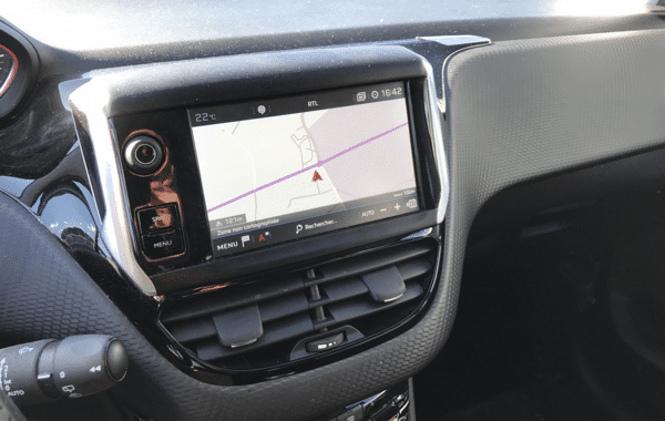 peugeot-2008-1-2-puretech-130ch-e6-c-gt-line-s-s - 829194713