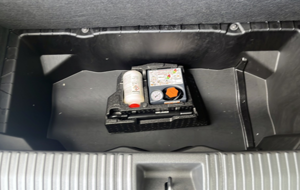 renault-scenic-v-e-tech-electric-170ch-techno-autonomie-confort-24 - 835884713