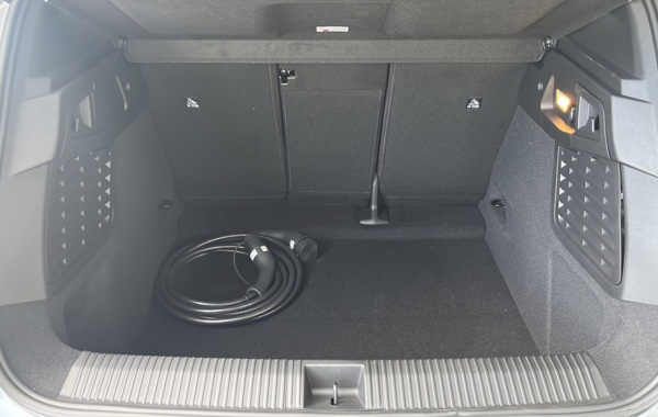 renault-scenic-v-e-tech-electric-170ch-techno-autonomie-confort-24 - 835884713