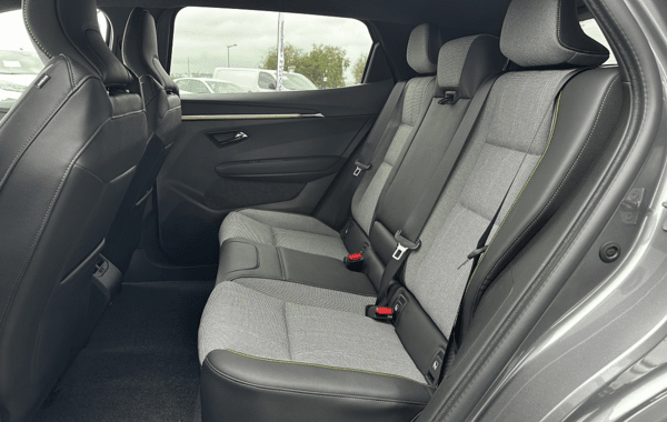 renault-scenic-v-e-tech-electric-170ch-techno-autonomie-confort-24 - 835894713