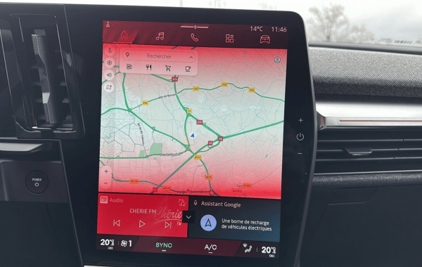 renault-scenic-v-e-tech-electric-170ch-techno-autonomie-confort-24 - 835894713