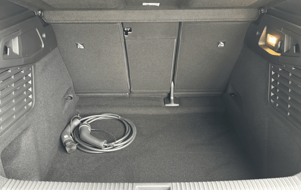 renault-scenic-v-e-tech-electric-170ch-techno-autonomie-confort-24 - 835894713