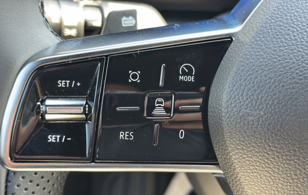 renault-scenic-v-e-tech-electric-170ch-techno-autonomie-confort-24 - 835944713