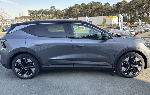 renault-scenic-v-e-tech-electric-170ch-techno-autonomie-confort-24 - 835954713