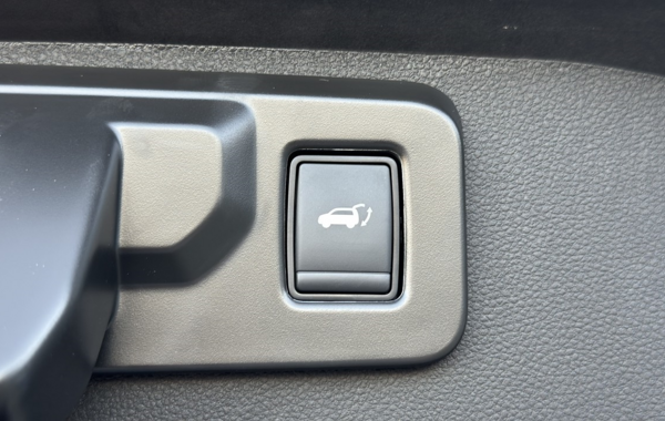 renault-scenic-v-e-tech-electric-170ch-techno-autonomie-confort-24 - 835954713