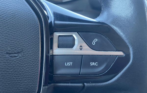 peugeot-2008-1-2-puretech-130ch-s-s-allure - 838664713