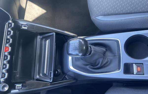 peugeot-2008-1-2-puretech-130ch-s-s-allure - 838664713