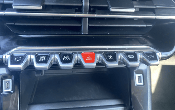 peugeot-2008-1-2-puretech-130ch-s-s-allure - 838664713