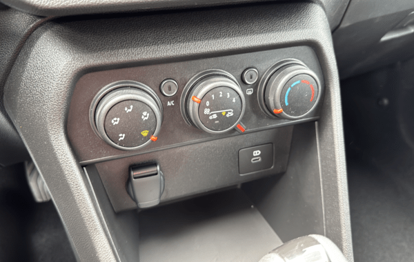 dacia-sandero-1-0-tce-90ch-stepway-expression-cvt-24 - 839634713