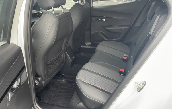 peugeot-2008-1-2-puretech-130ch-s-s-gt-eat8 - 839784713