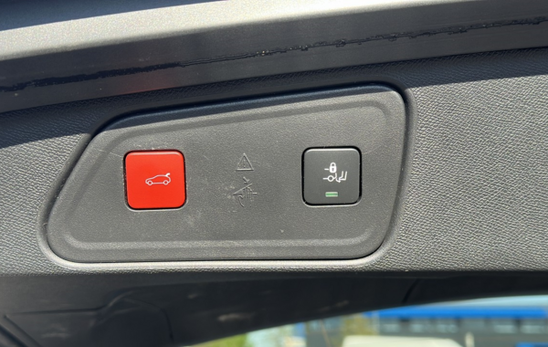 peugeot-3008-1-2-puretech-130ch-s-s-gt-eat8 - 846854713