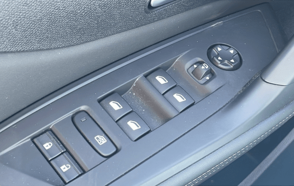 peugeot-408-phev-225ch-allure-pack-e-eat8 - 847784713