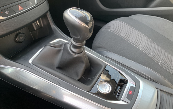 peugeot-308-1-5-bluehdi-130ch-s-s-allure - 849494713