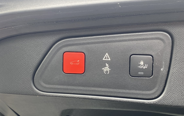 peugeot-3008-1-2-puretech-130ch-allure-s-s-eat6 - 849614713