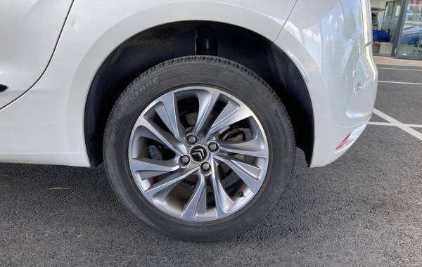 citroen-ds4-1-6-e-hdi115-airdream-urban-show - 851174713