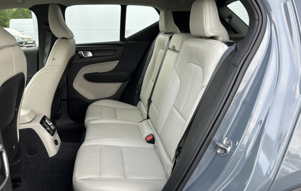 volvo-xc40-t5-recharge-180-82ch-inscription-dct-7 - 851584713
