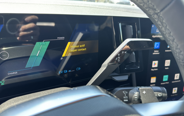 renault-austral-1-2-e-tech-full-hybrid-200ch-techno-24 - 851904713
