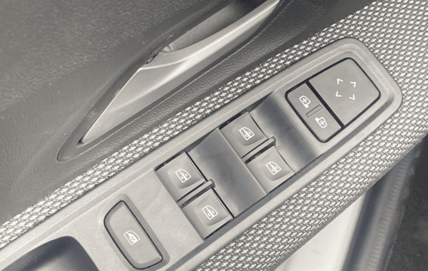 dacia-sandero-1-0-tce-90ch-stepway-expression-cvt-24 - 855854713